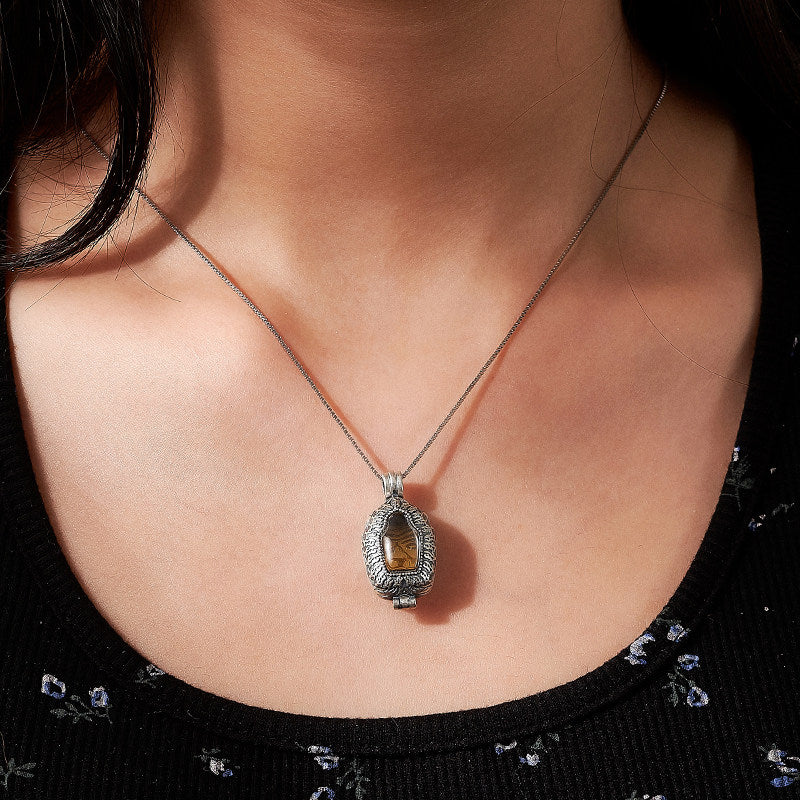 Handcrafted Tibetan-style Zakilam Gau Box pendant in S925 silver and copper, unisex necklace for spiritual protection, Tibetan Buddhist Jewelry Culture Jewelry art
