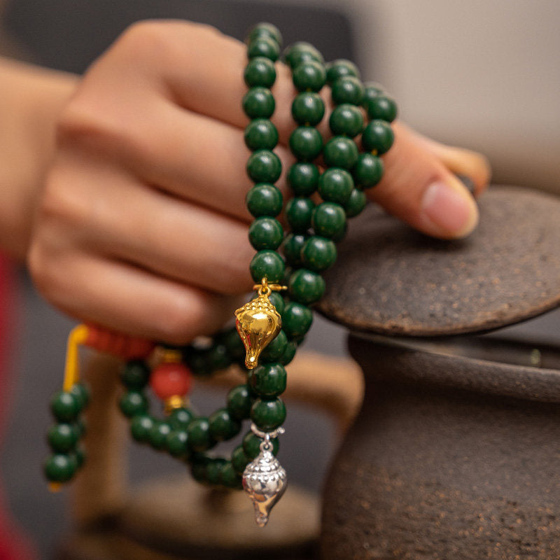 Artisan-crafted Tibetan Buddhist Jewelry Culture silver conch accessory, perfect for Star Moon malas Jewelry art.