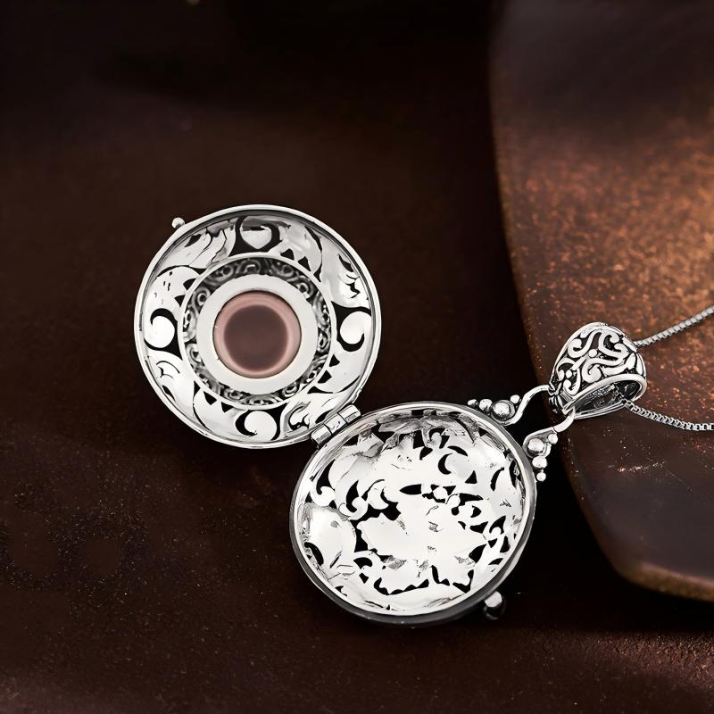 Tibetan green zircon silver hollow Gau Box pendant, unisex spiritual necklace with Lengyan mantra for blessings, Tibetan Buddhist Jewelry Culture Jewelry art