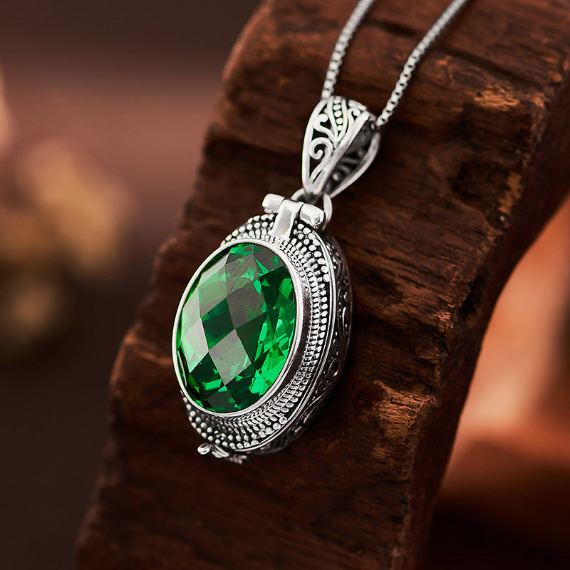 Tibetan green zircon silver Gau Box pendant necklace, unisex spiritual accessory with Lengyan mantra, protection and blessings, Tibetan Buddhist Jewelry Culture Jewelry art