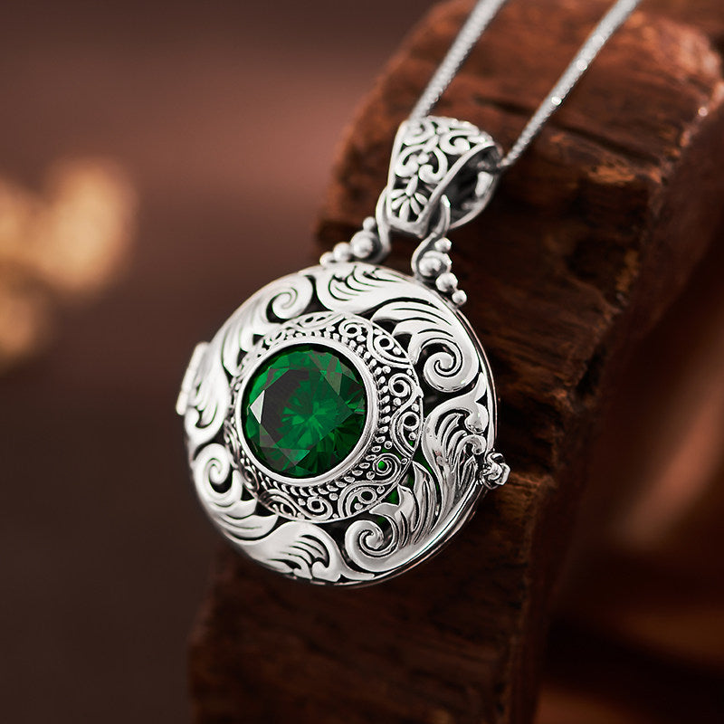 Ethnic green zircon silver Gau Box pendant, unisex Tibetan necklace, perfect for meditation, gifting, and spiritual protection, Tibetan Buddhist Jewelry Culture Jewelry art