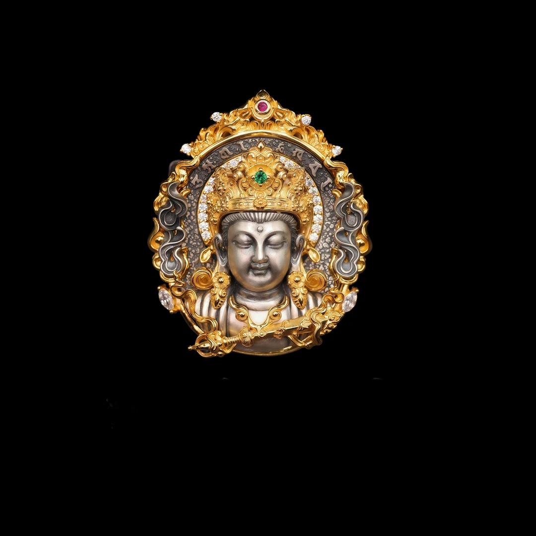Exquisitely handcrafted silver zircon Manjushri pendant, reflecting Tibetan Buddhist jewelry culture and fine jewelry art, suitable for daily wear, meditation, or meaningful gifting.