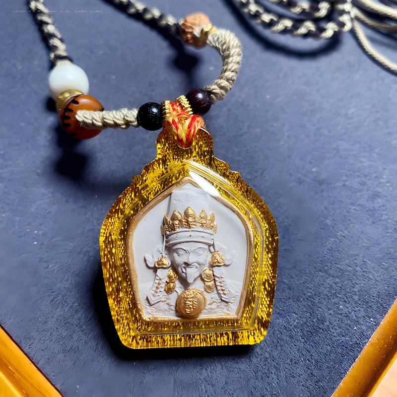 Pure handmade Tibetan Zakiram Ash Gau box pendant, featuring miniature Thangka, combining traditional craftsmanship with sacred Tibetan jewelry art.