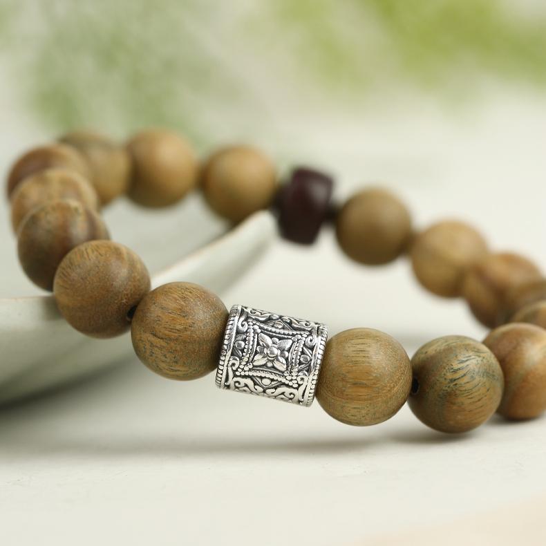 Tibetan Buddhist Jewelry Art: Sandalwood Green Sandalwood Silver Spiritual Bracelet for mindfulness and devotion