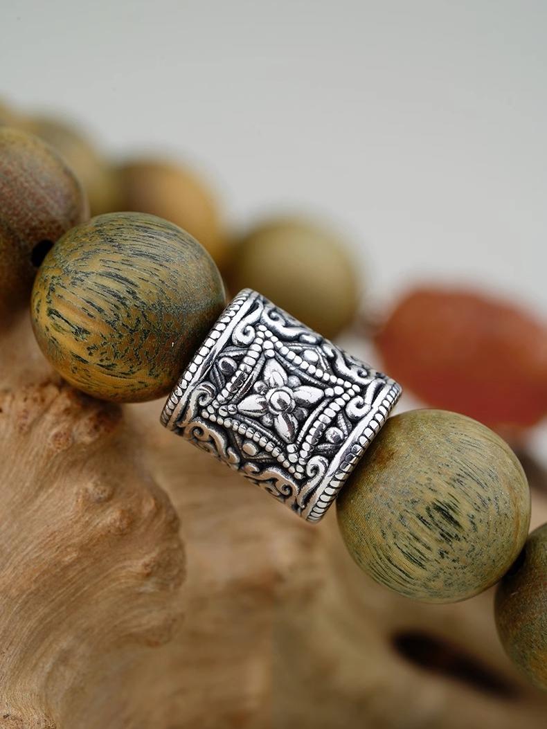 Tibetan Buddhist Jewelry Culture: Hand-Painted Sandalwood Green Sandalwood Dharma Bracelet for spiritual practitioners