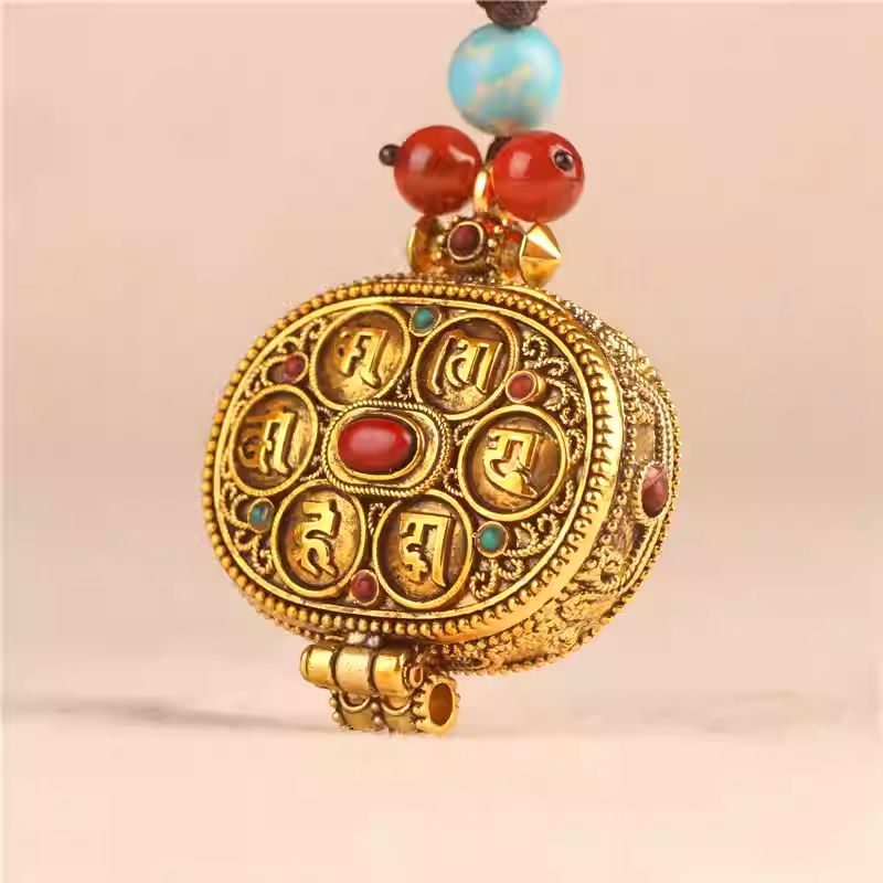 Bespoke silver mantra Gau pendant, a masterpiece of spiritual devotion and Tibetan Buddhist Jewelry Culture.
