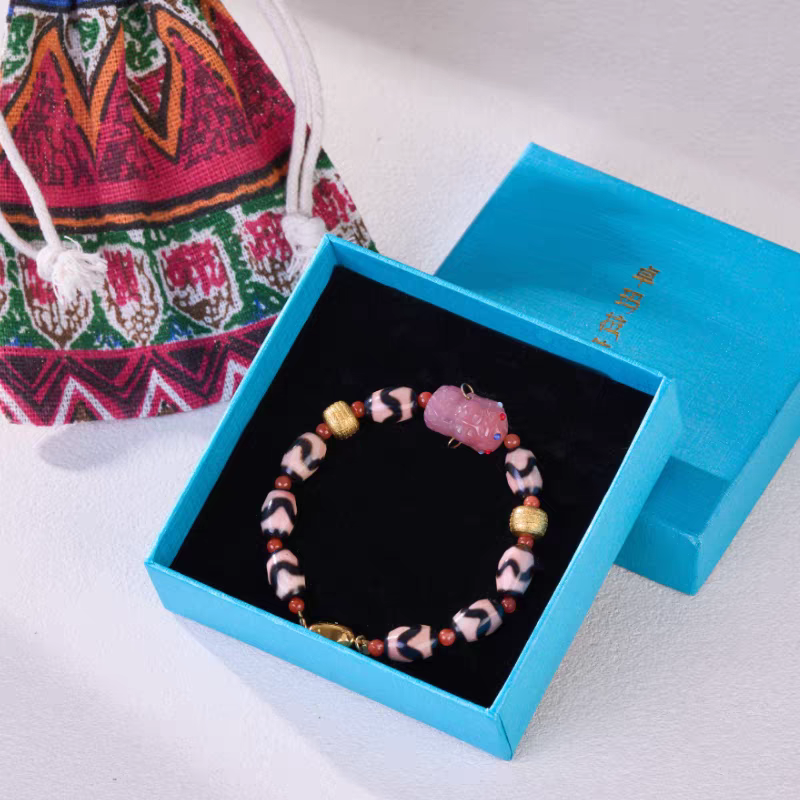 Purely handmade Green Tara Thangka beads. A high-value wearable artifact of Tibetan Buddhist Jewelry Culture.