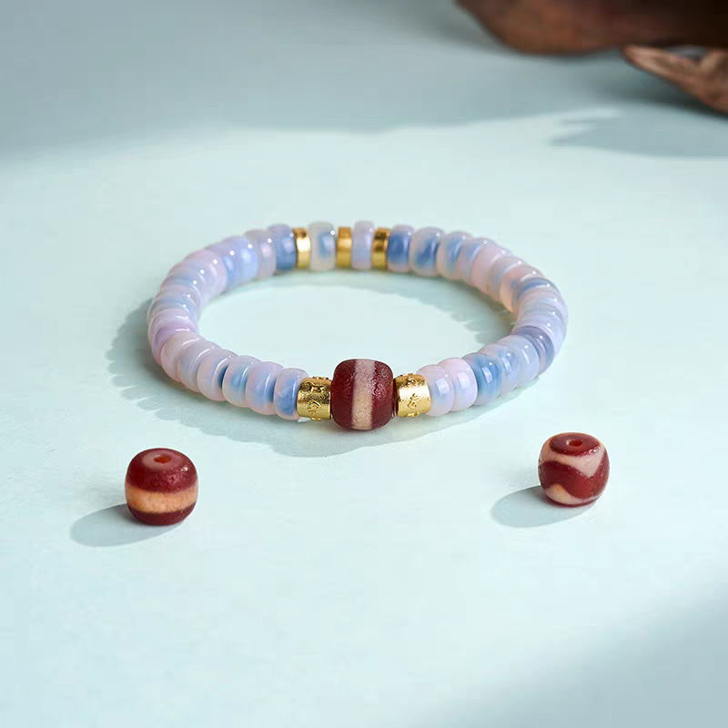 Pure handmade Red Line Medicine Dzi bracelet, merging Tibetan Buddhist jewelry culture with jewelry art for daily wear, luck, and prosperity.