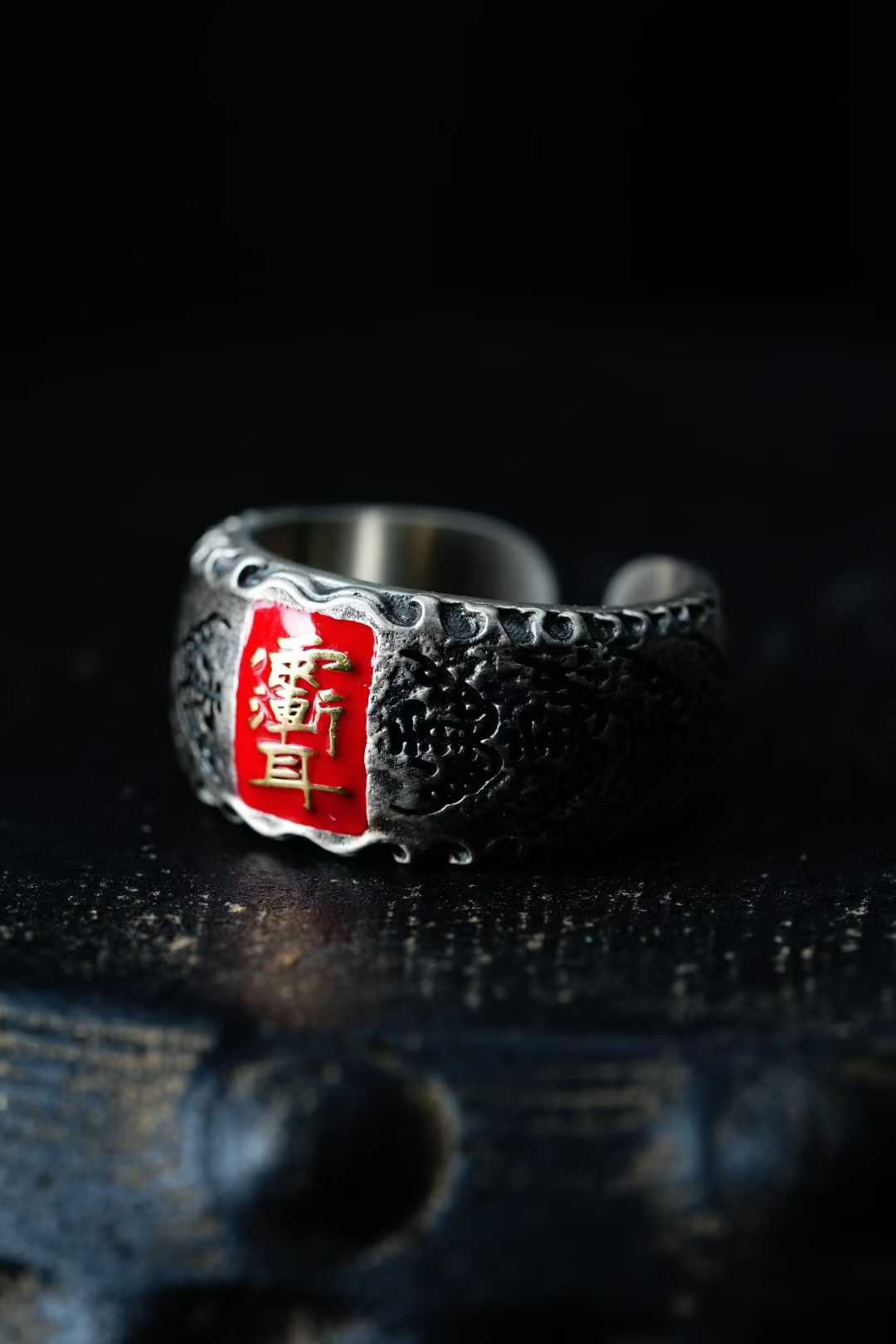 "S925 silver Five Thunder Protection Ring showing detailed side craftsmanship, reflecting Tibetan Buddhist Jewelry Culture and high-quality Jewelry Art design."