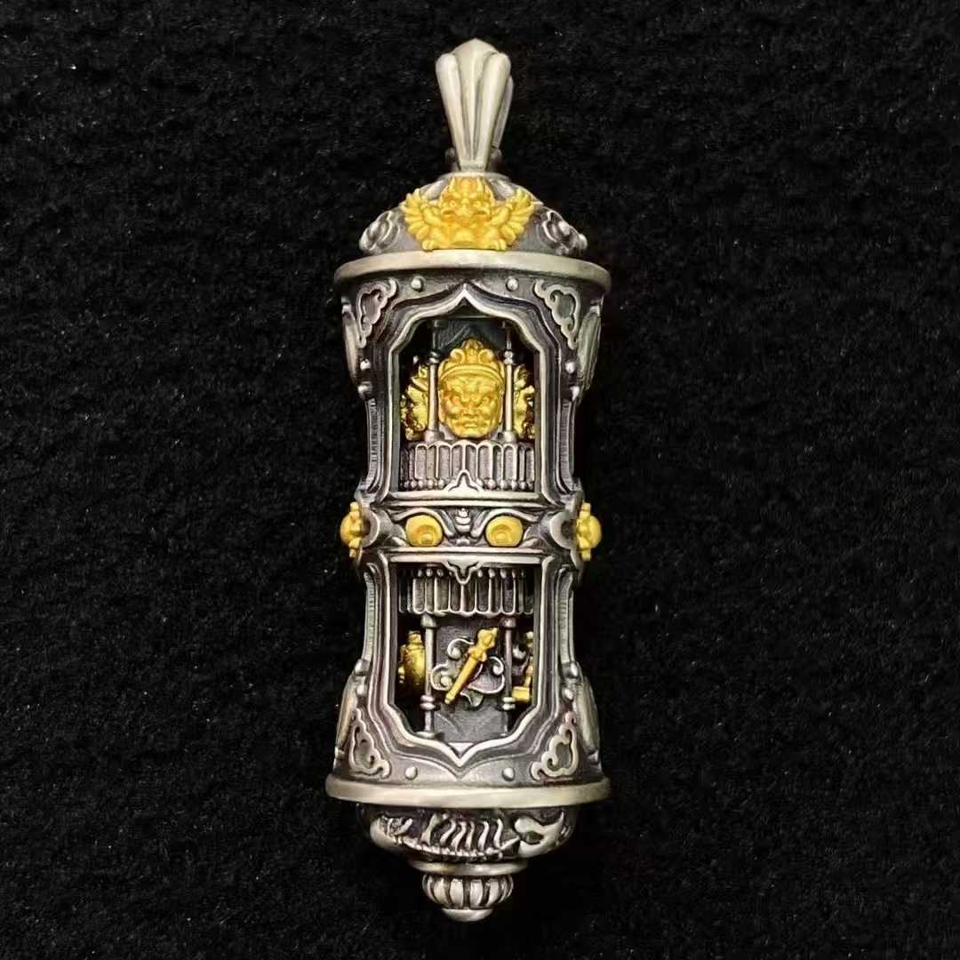 Detailed S925 Five-Way Cai Shen amulet pendant in Tibetan Buddhist Jewelry Culture, highlighting refined inlay and artistic jewelry design.