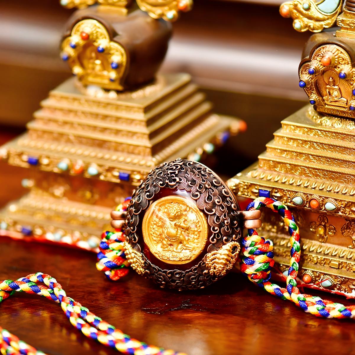 Tibetan Buddhist Jewelry Culture: Hand-carved scorpion gau box representing the wrathful power of Padmasambhava, peak of Buddhist jewelry art.