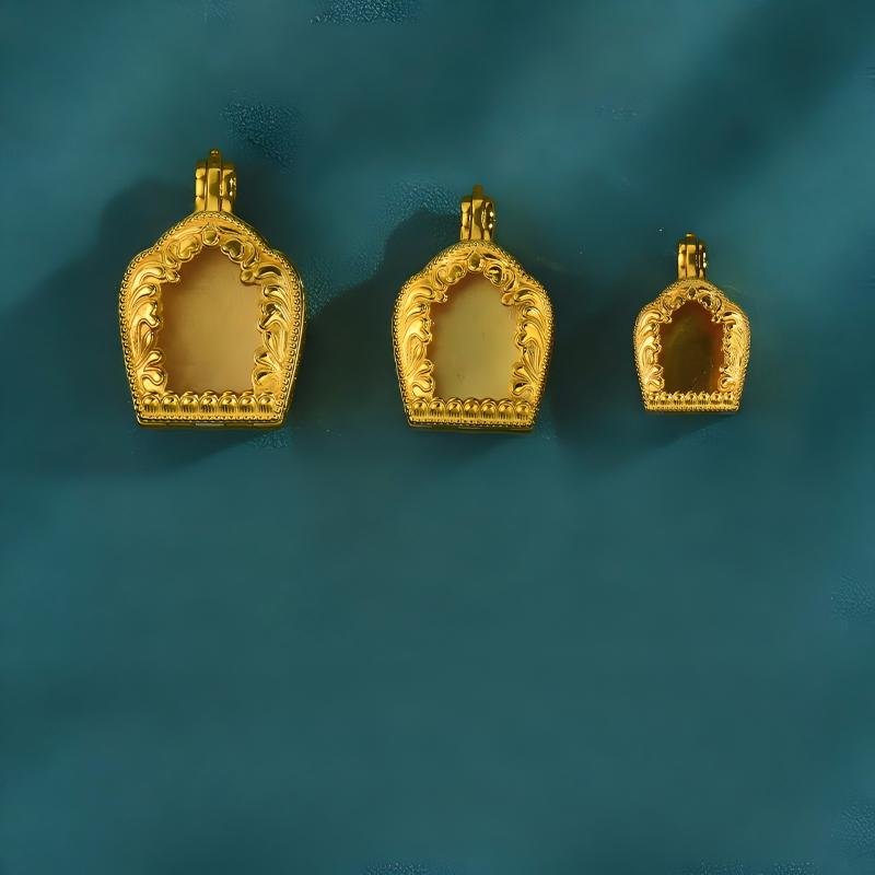 Tibetan Buddhist Jewelry Culture: Hand-carved pure silver gau box with scrolling vines representing longevity, peak of Buddhist jewelry art.