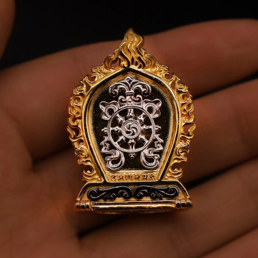 Hand-painted silver zircon Black Jambhala pendant, highlighting Tibetan Buddhist jewelry culture and jewelry art craftsmanship, a spiritual accessory ideal for protection, wealth, and personal style.