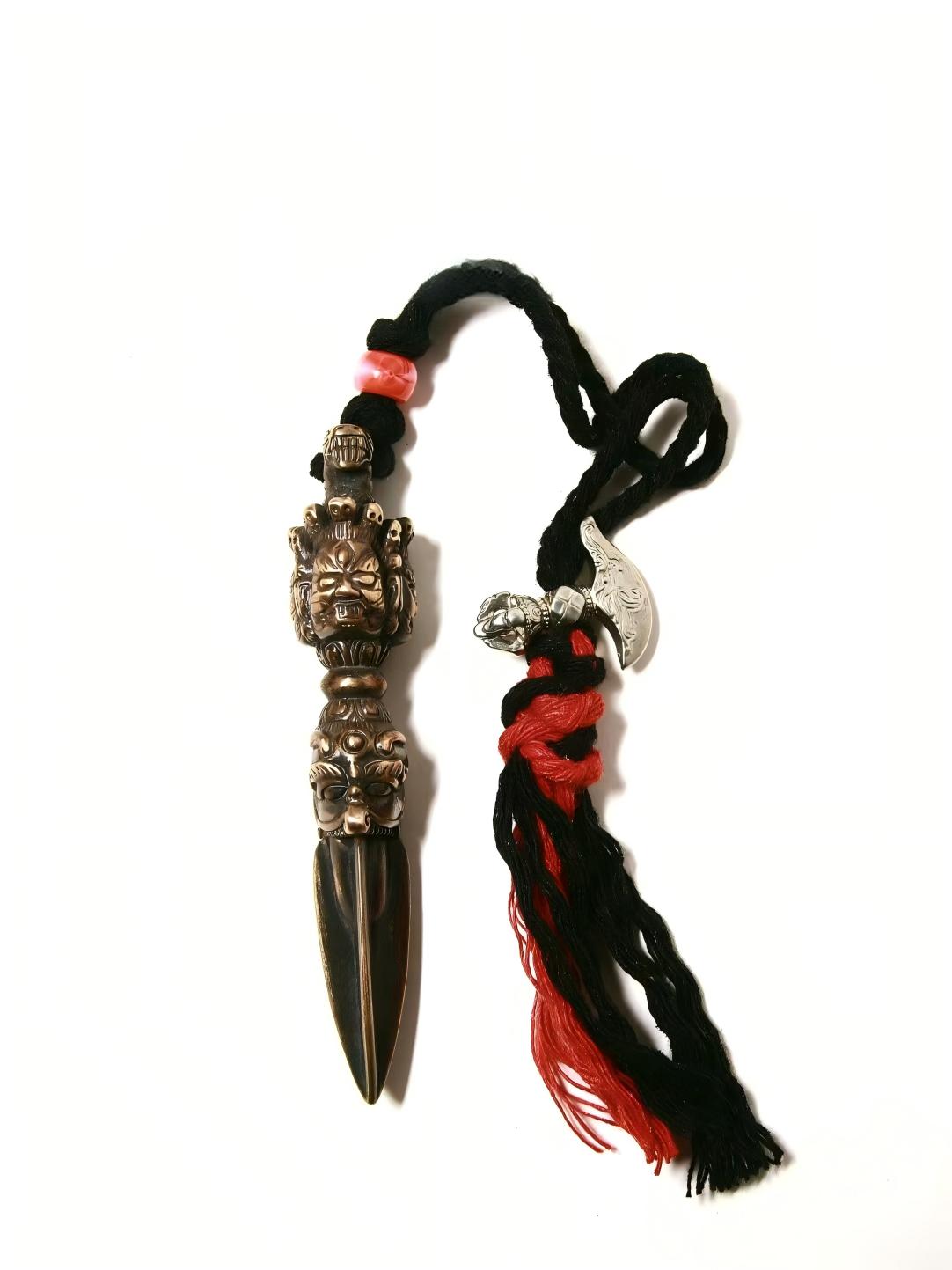 Ginger Pubha Vajra with hand-painted details, representing wealth, prosperity, and divine protection in Tibetan Buddhist Jewelry Art.