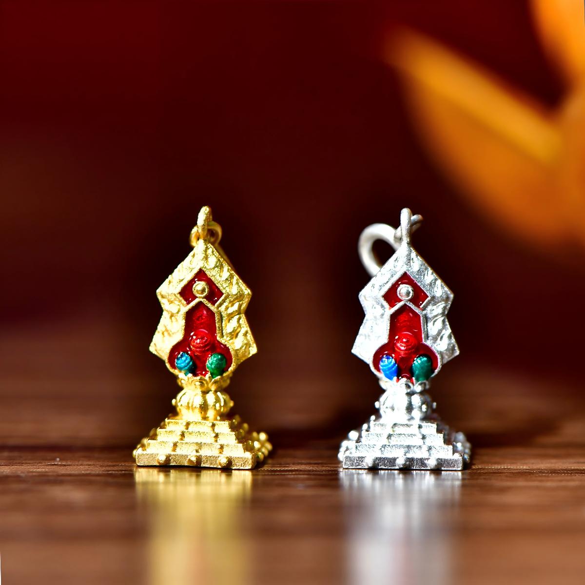 Tibetan Buddhist Jewelry Culture: Hand-carved Torma hanging decoration representing the pinnacle of Buddhist sacrificial items art and craftsmanship.