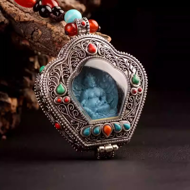 Bespoke transparent Gau box necklace representing the Goddess of Fortune, a masterpiece of Tibetan Buddhist Jewelry Culture.