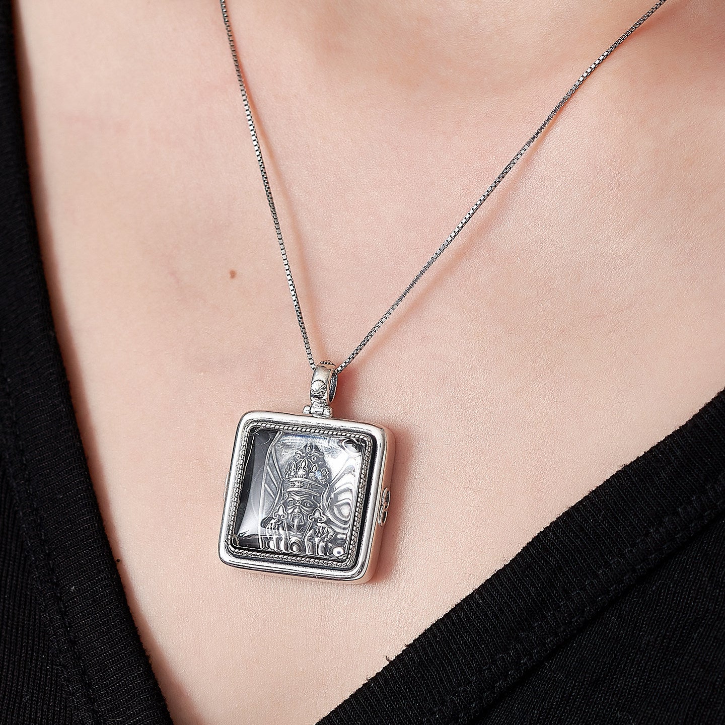 Ethnic Zakilam white crystal silver square pendant necklace, unisex spiritual and fashionable talisman, Tibetan Buddhist Jewelry Culture Jewelry art