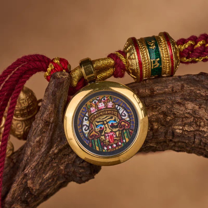 Tibetan Buddhist sacrificial implements culture Zaki Lhamo round Thangka mandala hand-woven bracelet. A sacred piece of Buddhist sacrificial items art for wealth.