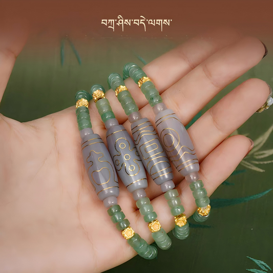Exquisite natural agate Xi-Zeng Dzi jewelry, a spiritual artifact rooted in Tibetan Buddhist sacrificial implements culture for peace and prosperity.

