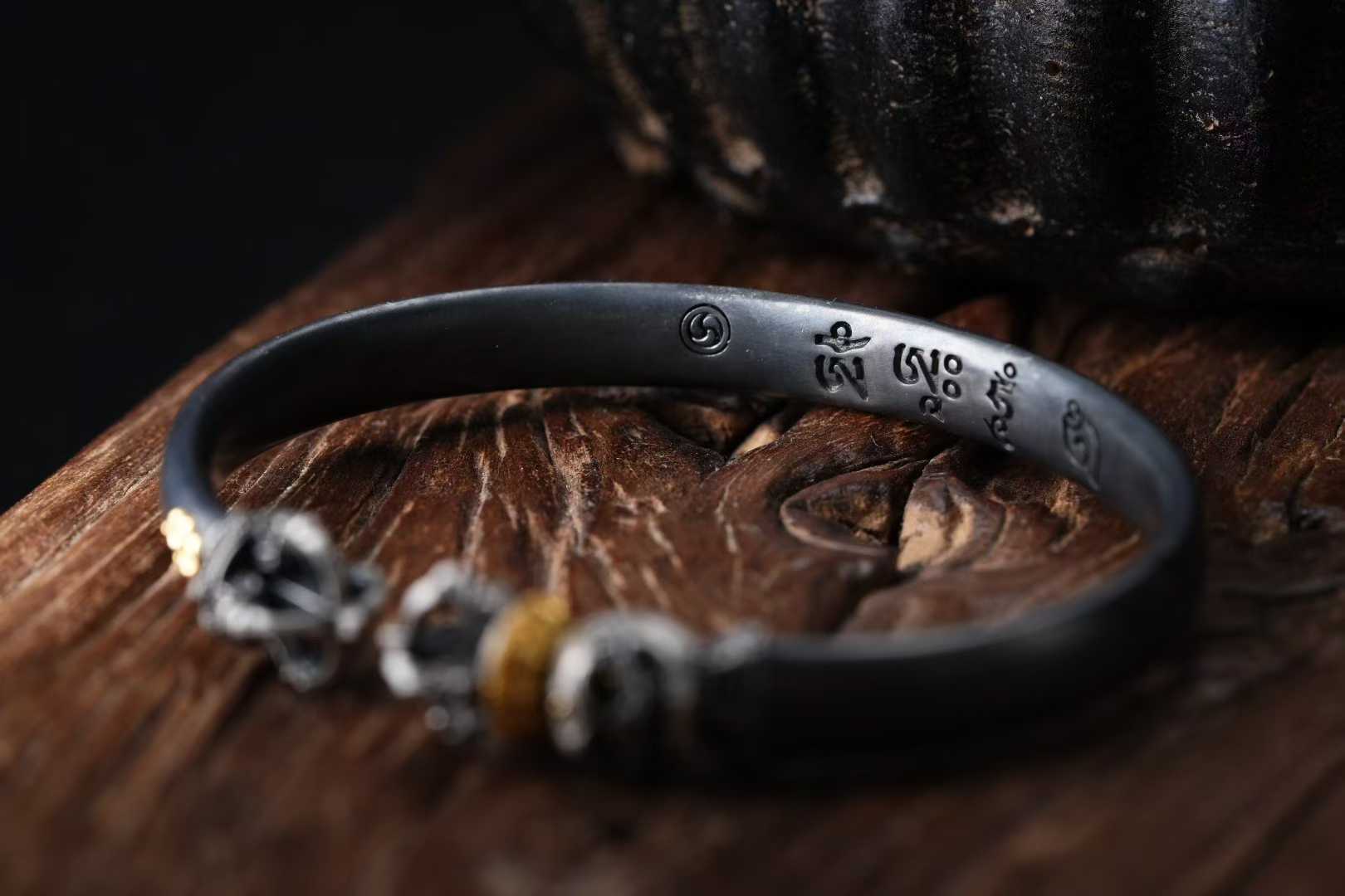 Tibetan 925 Silver Skull Scepter Bracelet · Artisan Crafted Sacred Jewelry