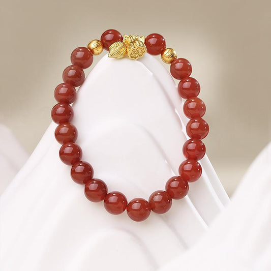 ：Agate Meditation Bracelet featuring pure handcrafted agate beads with silver and copper accents. This Tibetan Buddhist jewelry art supports mindful practice through authentic spiritual traditions.