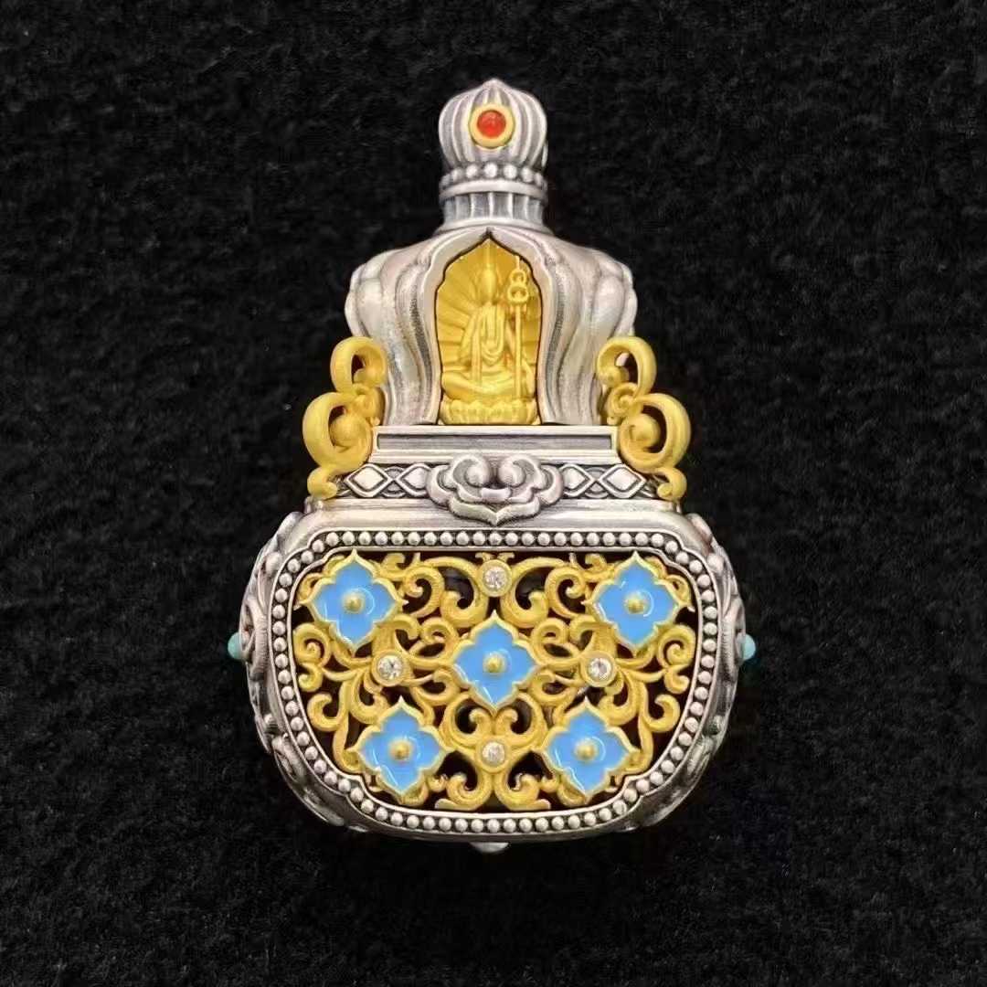 Tibetan Buddhist jewelry culture represented through Three Jewels symbol silver alloy scented lockets. This meaningful gourd-shaped pendant honors the Buddha, Dharma, and Sangha while functioning as a portable fragrance vessel.