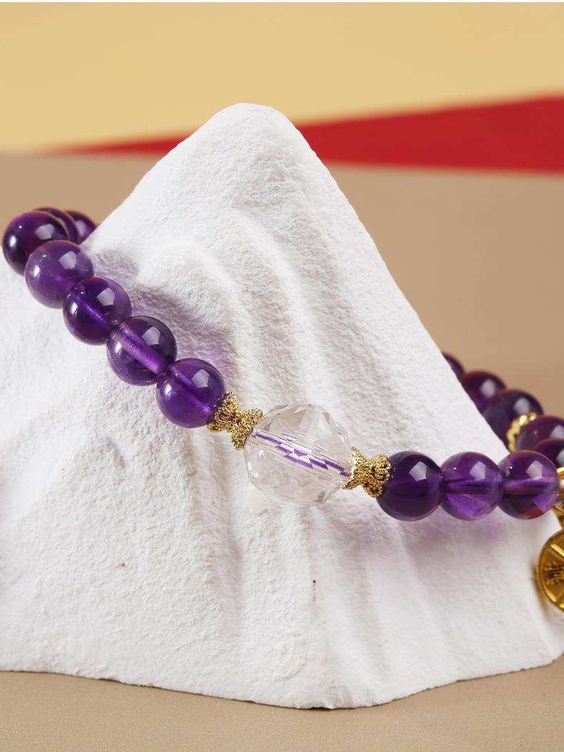 Handmade amethyst bracelet, inspired by Tibetan Buddhist traditions, designed to enhance spiritual healing, balance, and tranquility in everyday life.