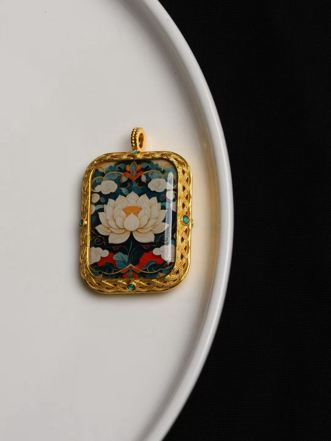 Handmade Mahakala guardian pendant representing Tibetan Buddhist jewelry culture and traditional Buddhist jewelry art.