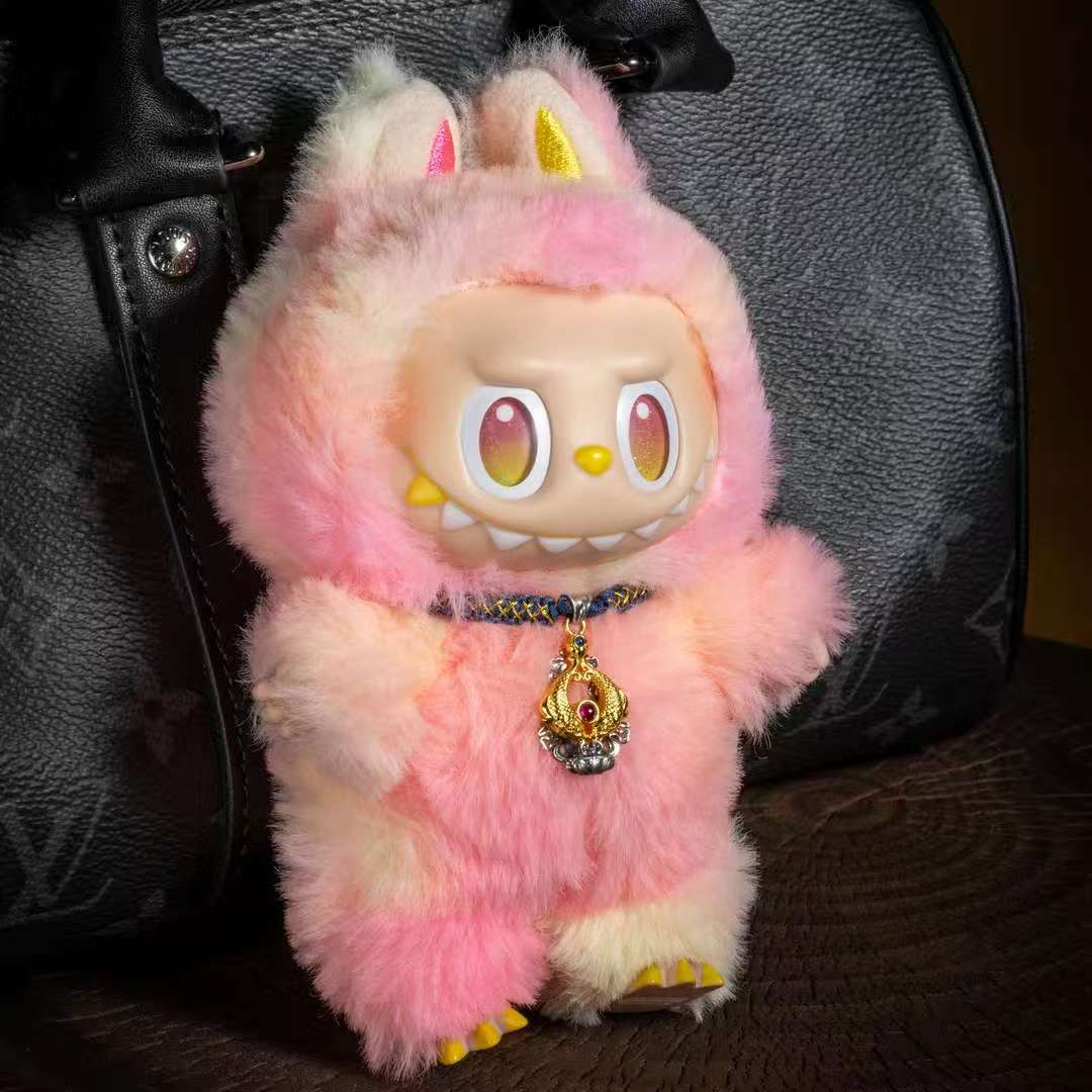 Hand-painted silver Eight Auspicious Symbols pendant, Tibetan Buddhist jewelry art representing luck, wisdom, and protection.