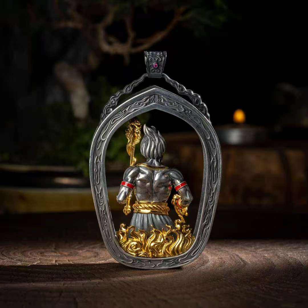 Traditional Acala Gawu pendant handcrafted in Tibetan Buddhist jewelry culture for daily protection and meditation.