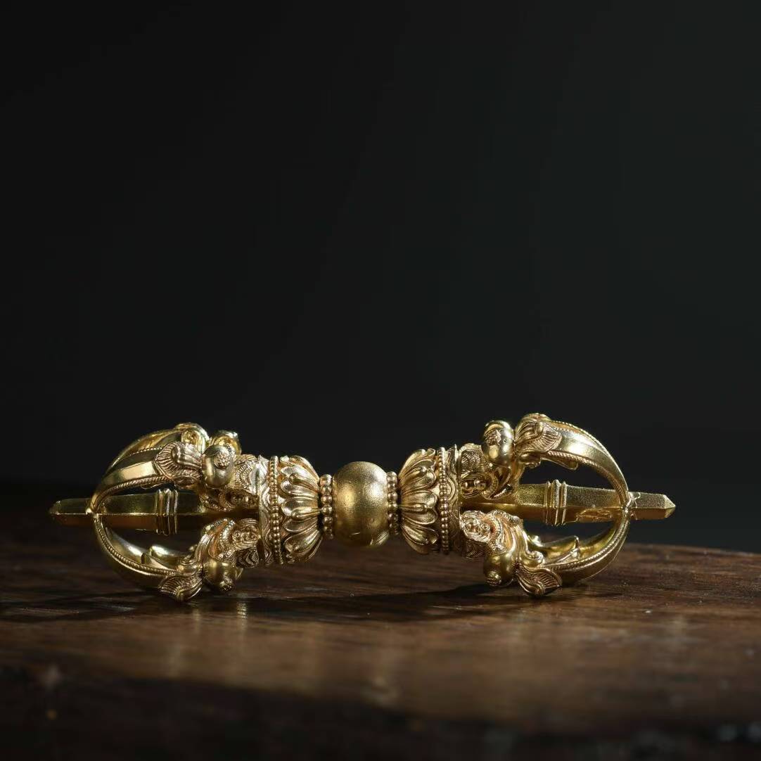 A sacred Tibetan Buddhist ritual tool, this five-pronged Phurba Vajra is handcrafted in Nepal. It symbolizes spiritual protection, purification, and the power to dispel evil spirits. Perfect for Tibetan Buddhist altars.