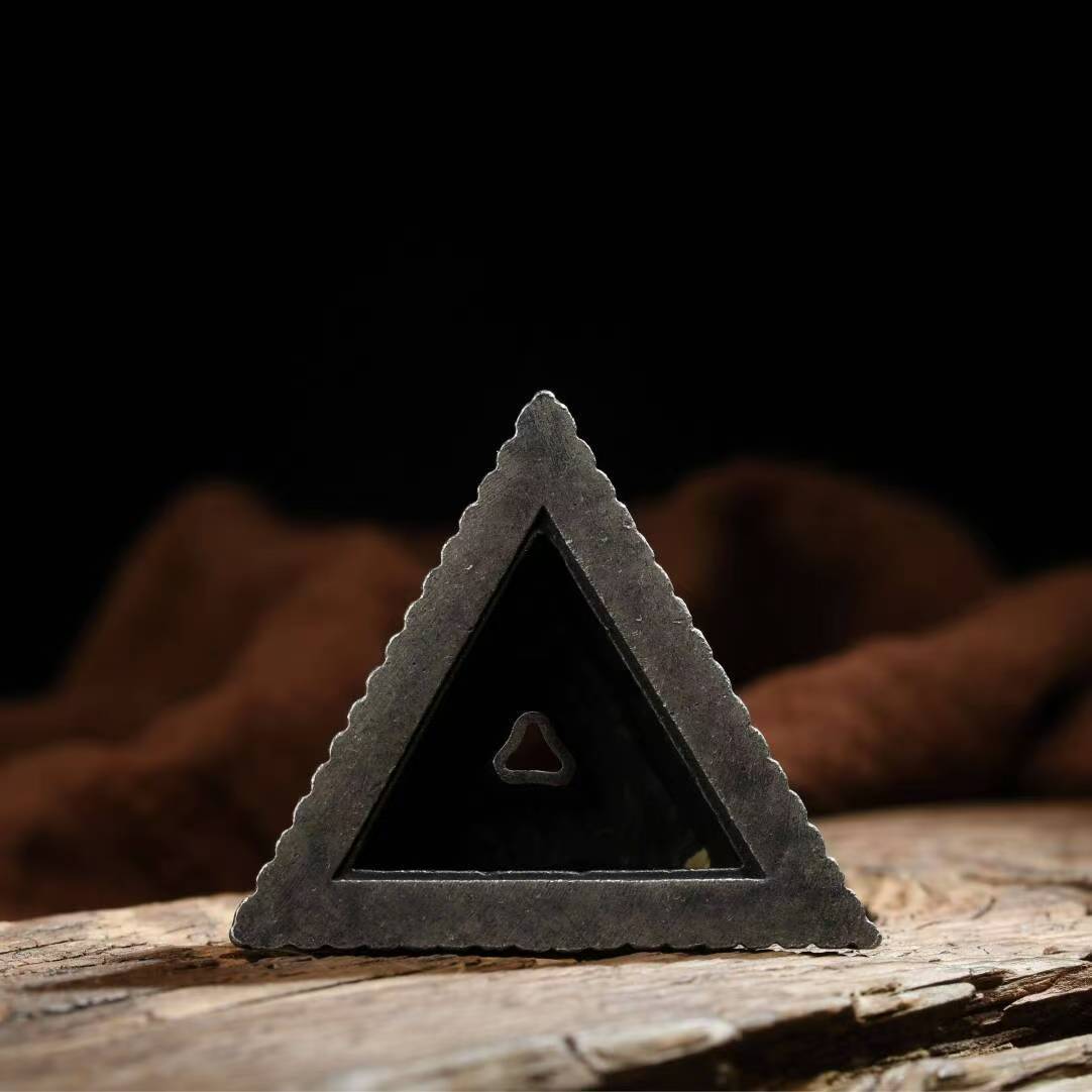 Alt Text: Handcrafted brass Vajra Phurba with iron base, symbolizing spiritual protection and strength. Perfect for Tibetan Buddhist rituals and altar decor.