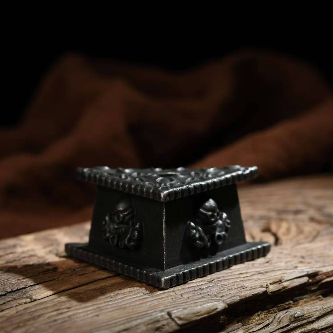 Alt Text: Brass Vajra Phurba with handcrafted iron base, designed to bring spiritual protection. Ideal for use in meditation and Tibetan Buddhist rituals.