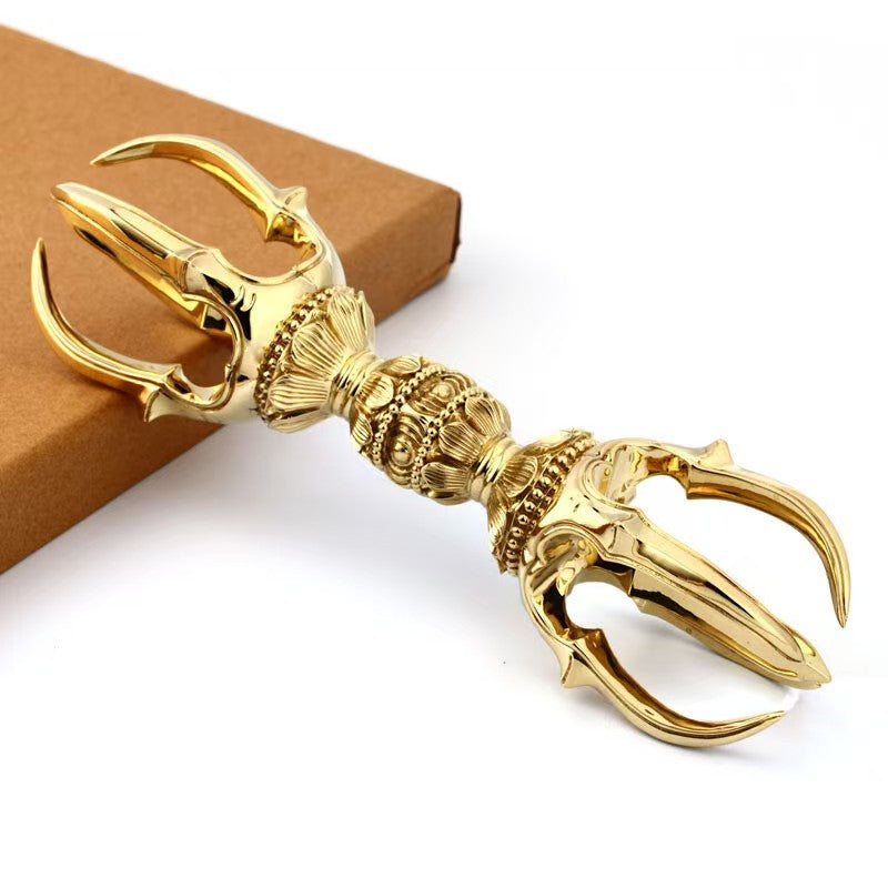 "Beautifully handcrafted Brass Five-Prong Vajra, a key element in Tibetan Buddhist rituals. This spiritual artifact blends traditional craftsmanship with sacred artistry."