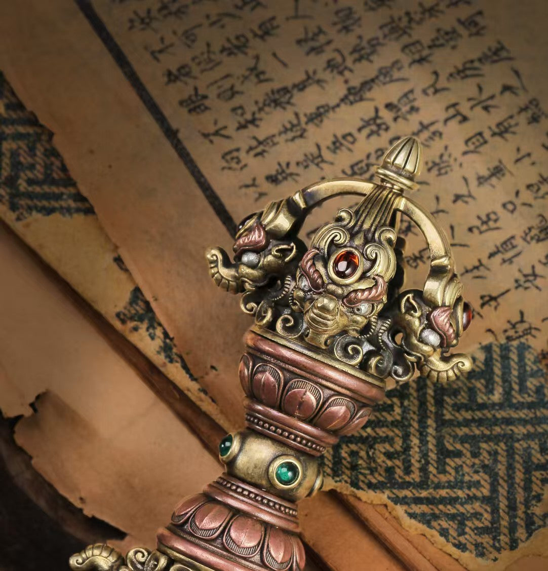 This handcrafted brass Vajra is a powerful ritual tool, ideal for meditation and Tibetan Buddhist practices. Its large size and intricate design make it a meaningful addition to any spiritual collection.