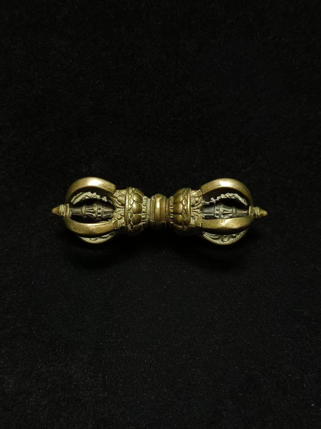 Tibetan style handcrafted Five-Pronged Vajra in Lima copper, a powerful ritual tool symbolizing enlightenment and protection in Tibetan Buddhist practice.