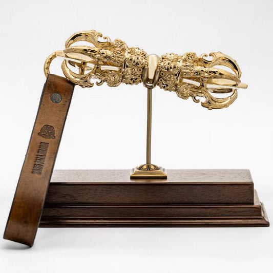 Handmade brass Para Vajra sculpture, reflecting Tibetan Buddhist ritual implements culture, an exquisite piece of Buddhist ritual implements art for altars and decor.