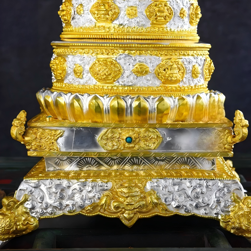 Handcrafted Nepal Mandala Plate in copper, gilded gold and silver, 47cm height, Tibetan Buddhist sacrificial implements culture, representing Buddhist sacrificial items art