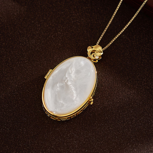 Pearl Shell Ghau Box Silver Pendant