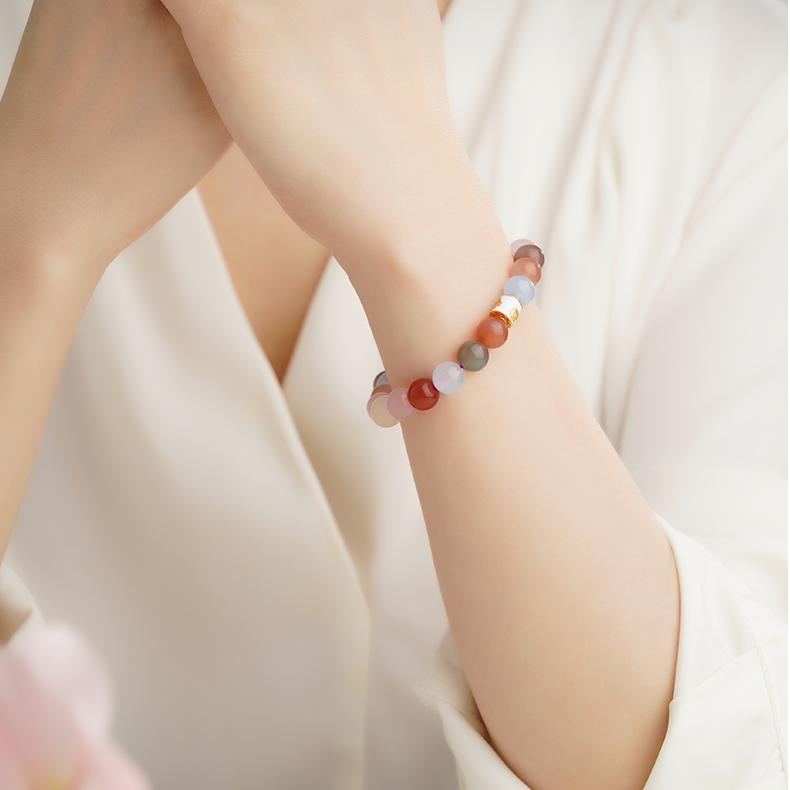 Hand-painted Tibetan Buddhist agate bracelet crafted for harmony and blessing. A meaningful Jewelry Art creation that merges cultural heritage with spiritual elegance.