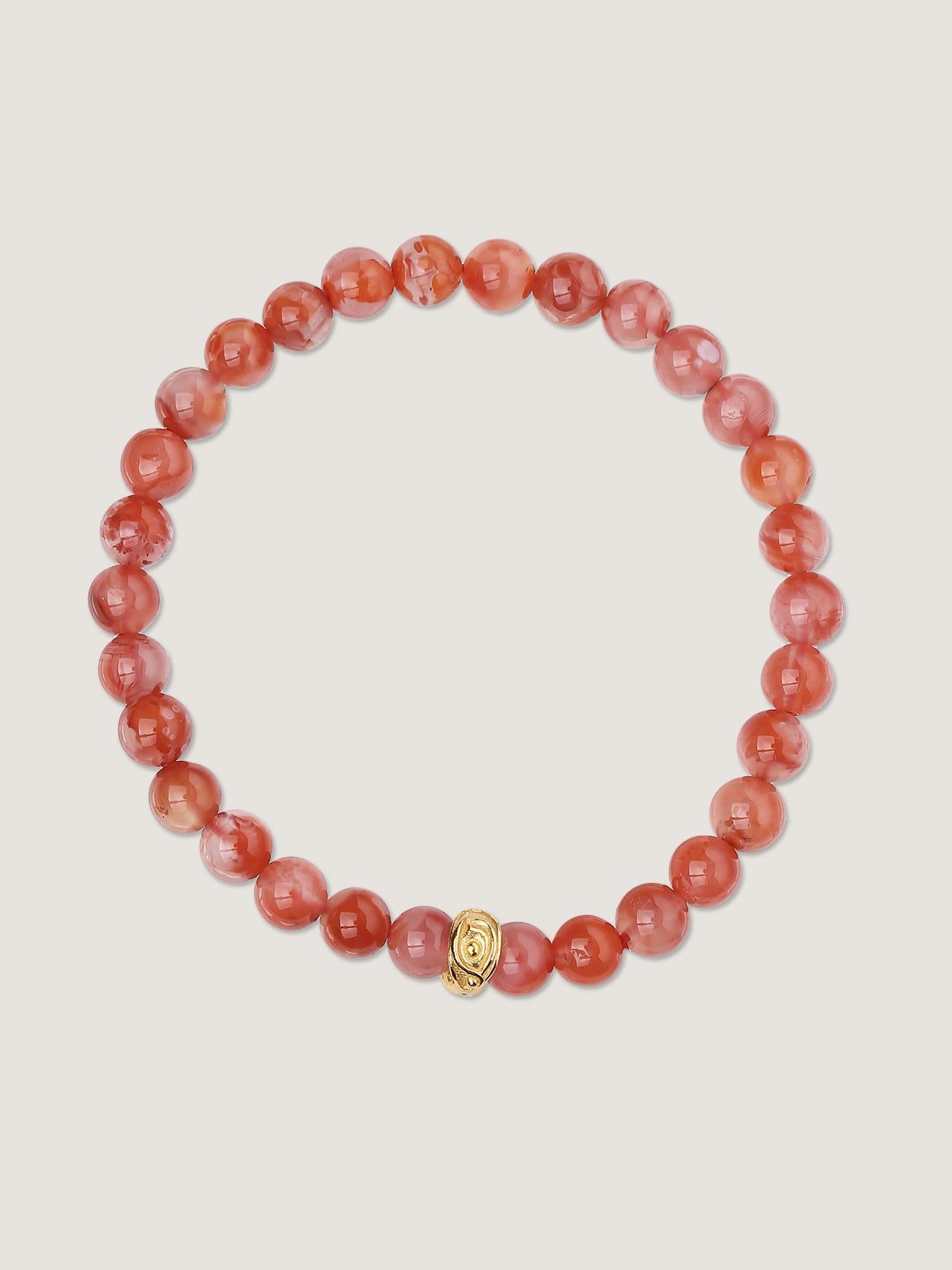 Crafted by artisans, this red agate bracelet with the Eye of Wisdom symbol offers insight, clarity, and spiritual awakening. Ideal for enhancing meditation and mindfulness.