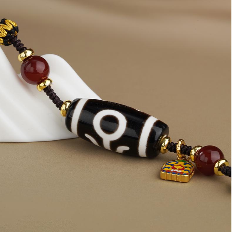 Tibetan Buddhist Agate Bead Pendant Necklace with Copper and Alloy Beads – Handcrafted Amulet for Protection