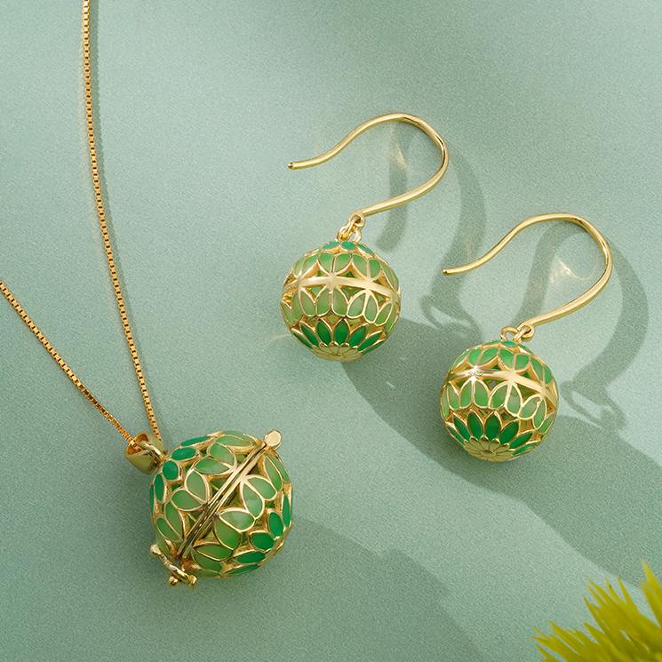 Handmade Tibetan Buddhist Loop Pendant Necklace and Dangling Earrings