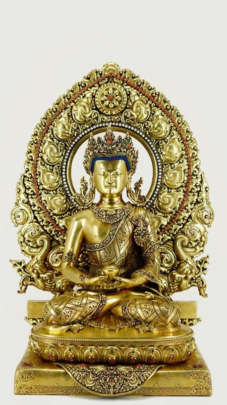  Amitabha Buddha statue featuring intricate gilded and hand-painted details, reflecting Tibetan Buddhist artistry and offering spiritual protection and enlightenment.