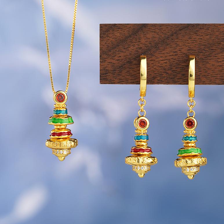 Handmade Tibetan Buddhist silver and pearl necklace symbolizing purity, wisdom, and inner harmony.