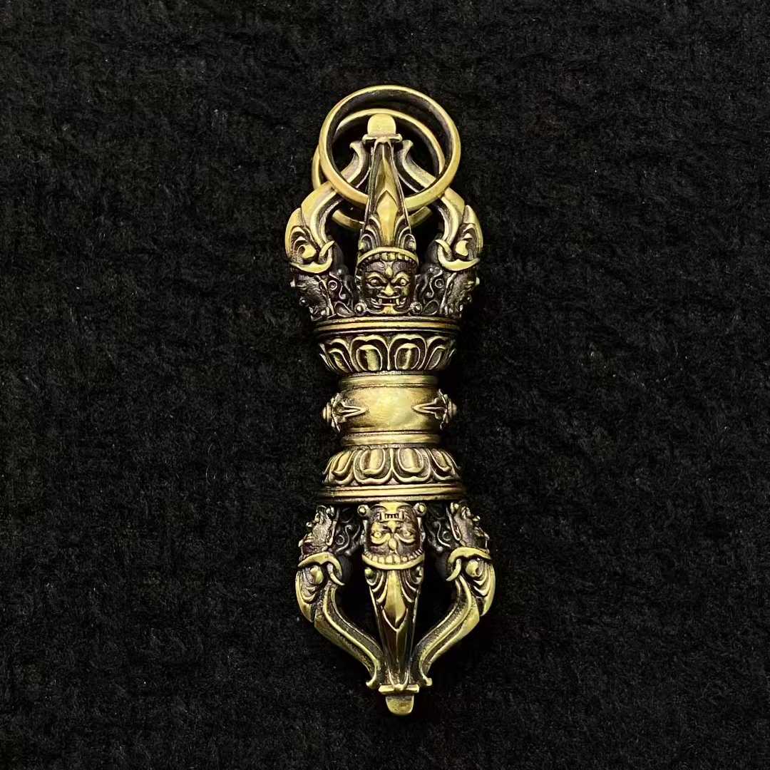 Handmade S925 bronze Vajra pendant inspired by Tibetan Buddhist jewelry art