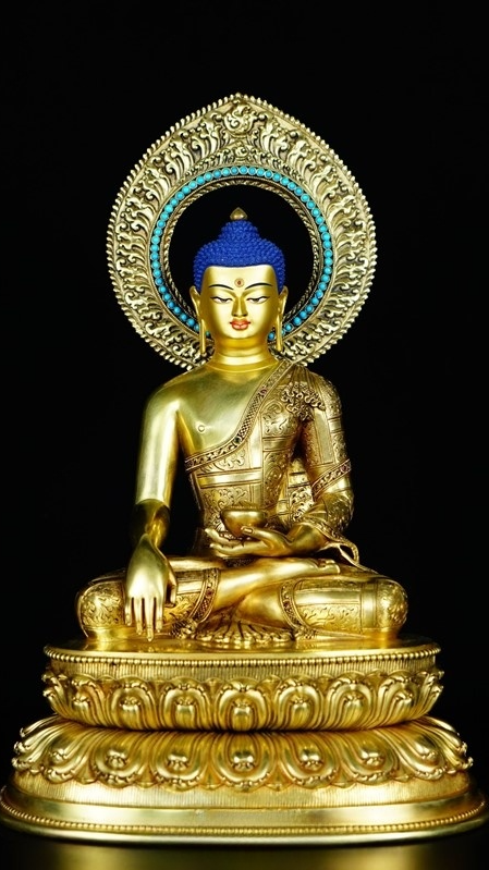 Alt text: Tibetan Buddhist Three Worlds Buddha Statue, handcrafted with gold plating and mineral pigments, embodying wisdom and peace for your sacred space.