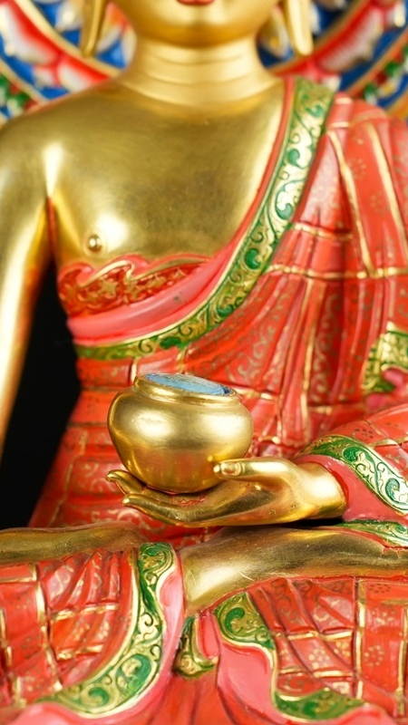 Handcrafted gilt Shakyamuni Buddha statue art, Tibetan Buddhist statues made of purple copper and hand painted details, classic Buddha Statue Art for home shrine and meditation