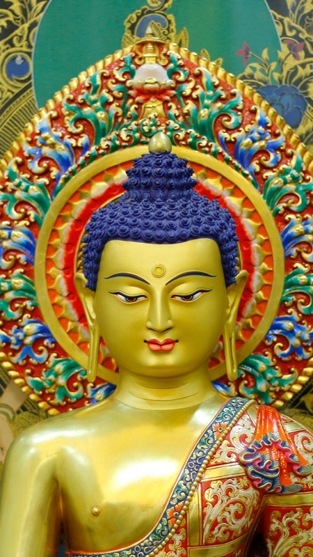 Gilt Shakyamuni Buddha Statue, Handmade Tibetan Buddhist Art with Mineral Pigments and Gold Finish