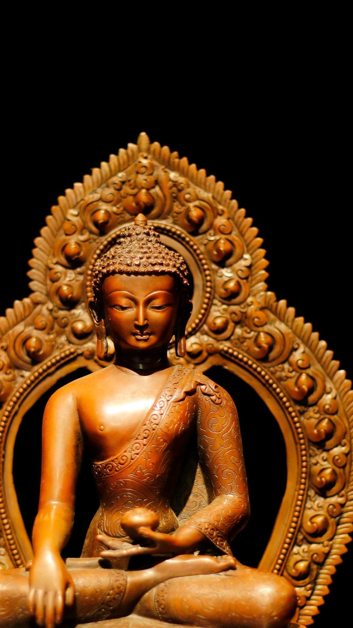 Alt Text: Handcrafted Tibetan Buddhist Zinc Copper Three Buddhas Statue, featuring gilded details and mineral paint, symbolizing wisdom and spiritual awakening.